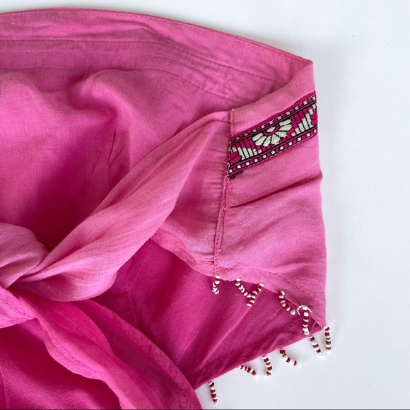 Le Chateu Tie-up Beaded Bandeau Crop Top - Picture 10 of 17